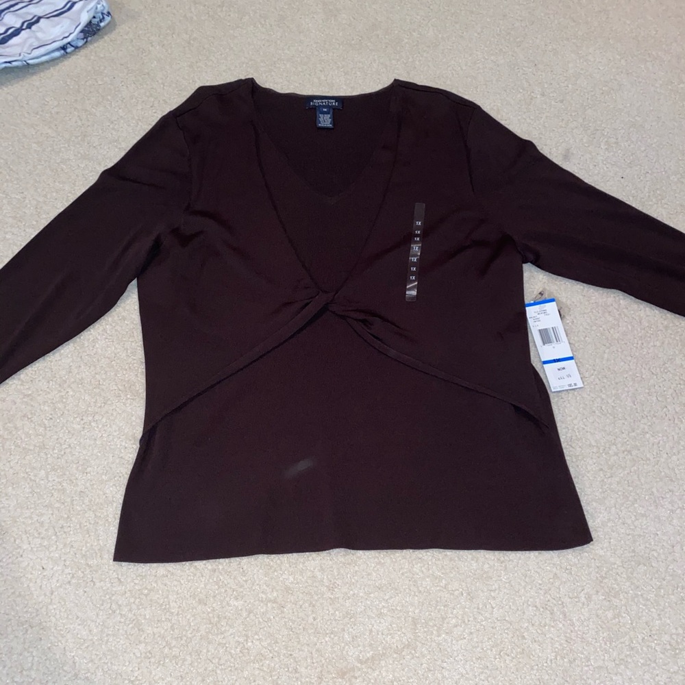 Women’s skirt and shirt - Picture 3 of 11